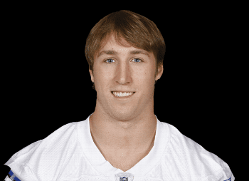 Former Penn State linebacker Sean Lee will play another season with the  Dallas Cowboys 