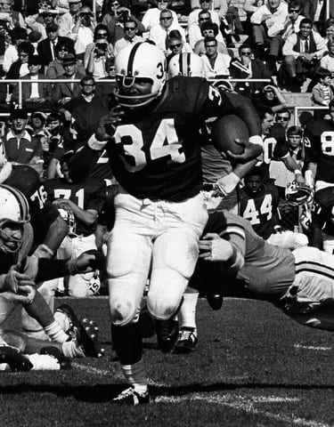 Penn State honors Franco Harris at the Rose Bowl