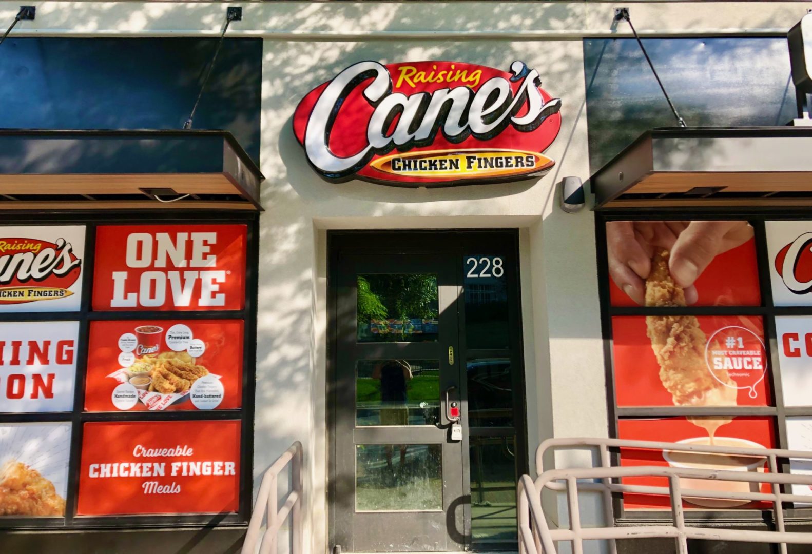 Raising Cane's Sets Opening Date for Downtown State College Location