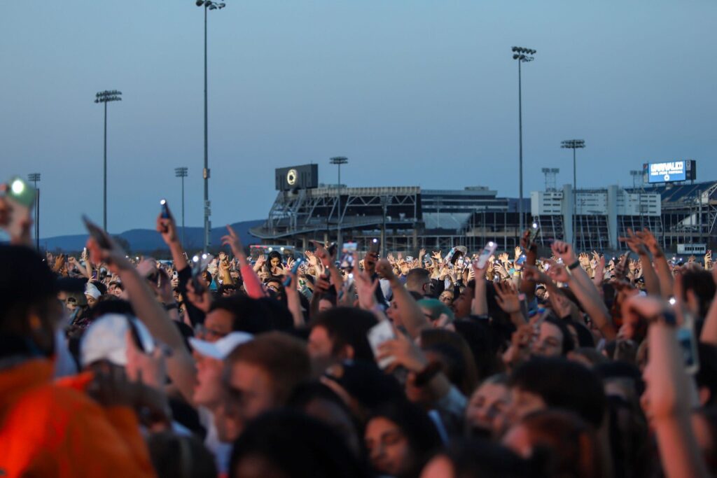 Movin' On, Luke Combs Concert to Impact Traffic on Penn State Campus ...