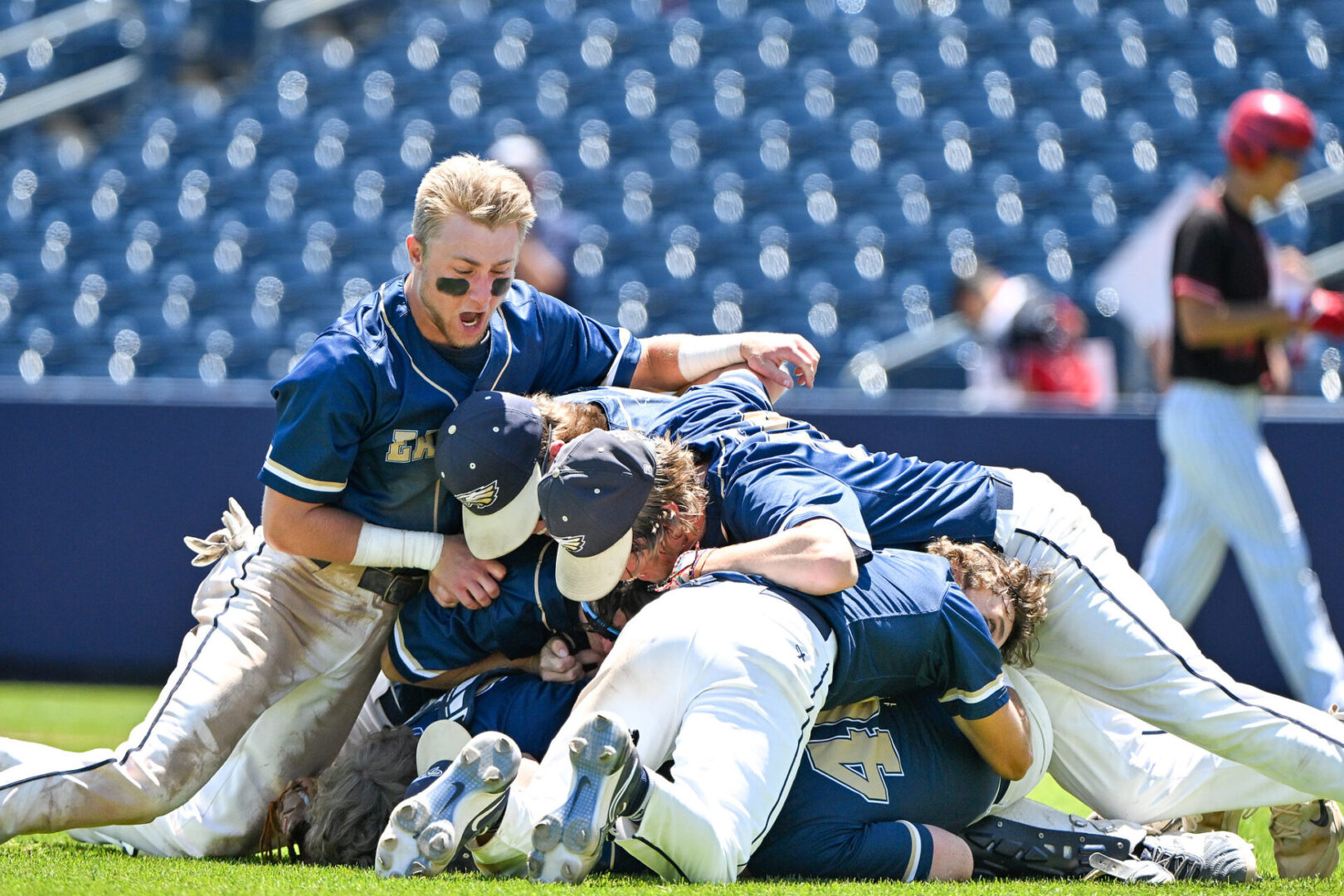 State College - bea baseball champ tim weight