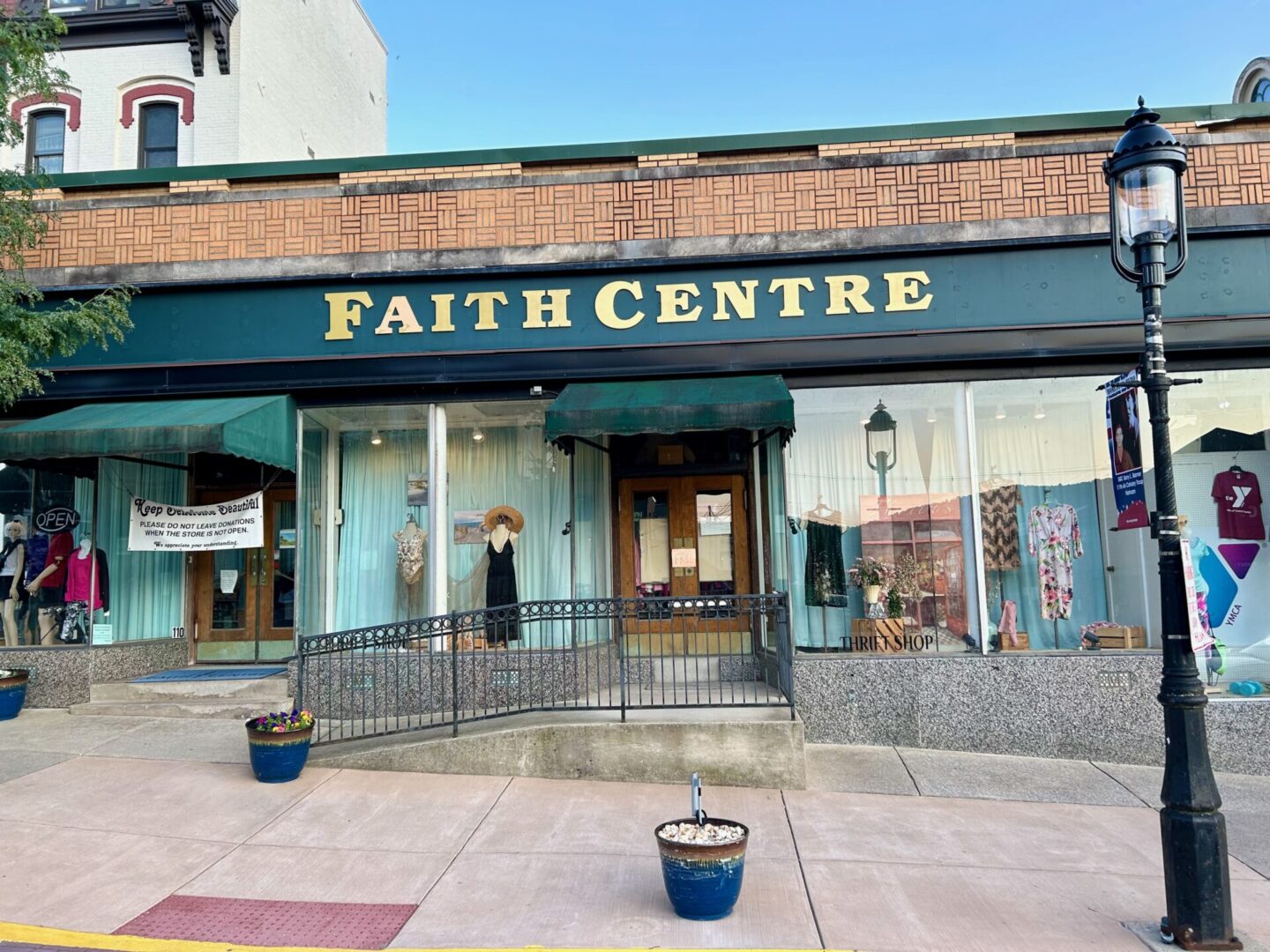 FaithCentre hosts free clothing event for the start of the school year